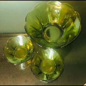 Vintage Green Salad Bowl With Two Fruit/Nut Bowls